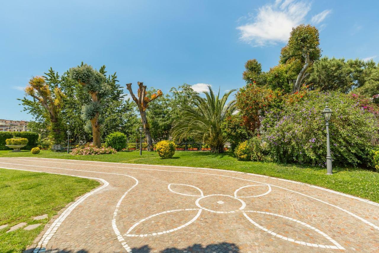 Culture Hotel Villa Capodimonte Naples Luaran gambar